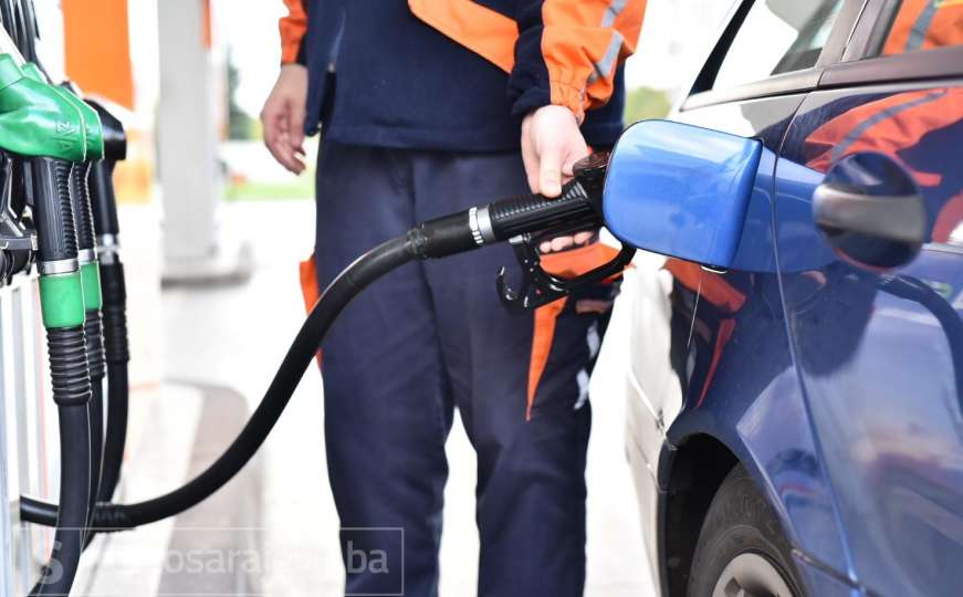 Cijena nafte pada, a cijena goriva sve veća. Stručnjak otkriva zašto je to tako!